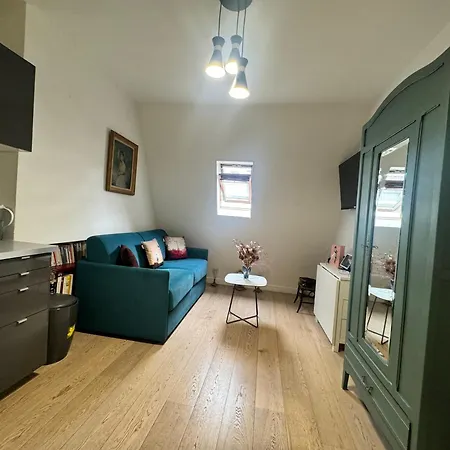 Homestay szállás Cosy 5 Minutes Tour Eiffel Párizs