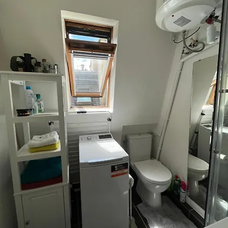 Cosy 5 Minutes Tour Eiffel Rum i privatbostad