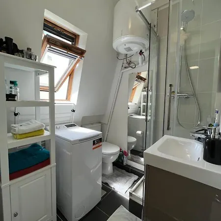 Проживание в семье Cosy 5 Minutes Tour Eiffel *
